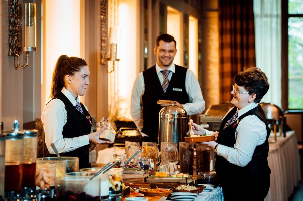 The Brehon Hotel & Spa Килларни Экстерьер фото